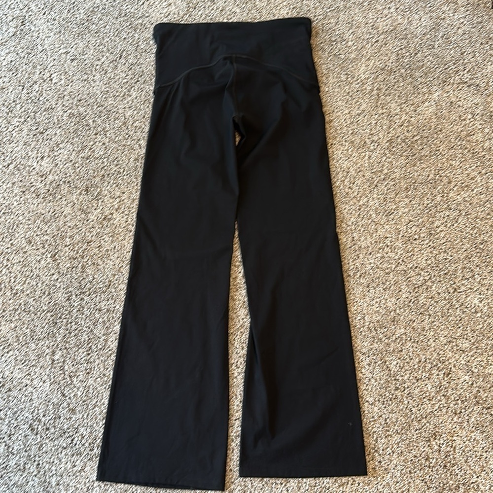 SPANX Booty Boost Flare Pant, Black, Size Large Petite, Like New - Picture 6 of 6